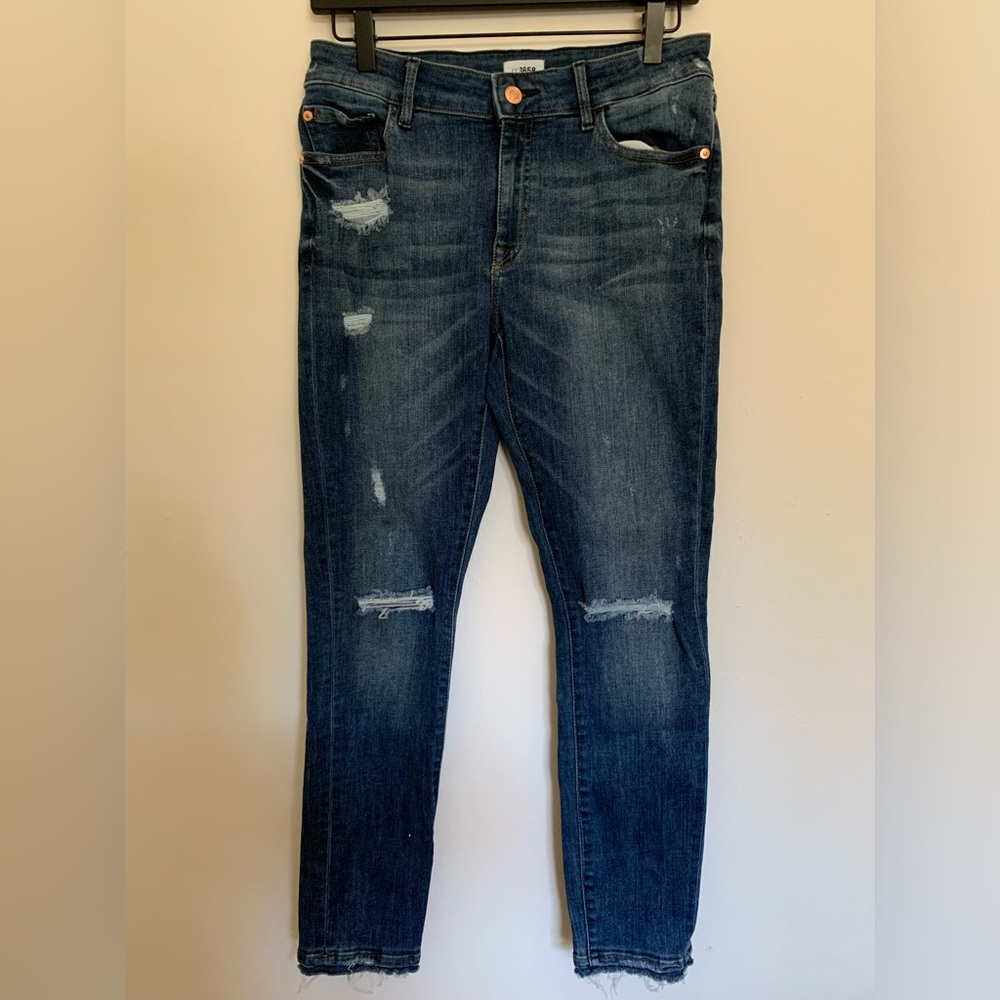 m1858 New York Kristen Skinny Distressed Jeans Size 29